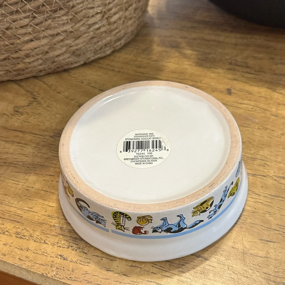 Cat-Themed White Ceramic Cat Bowl